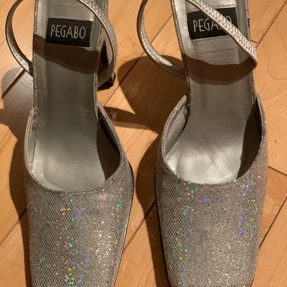 Previously worn, sparkly, silver shoes. - Picture 5 of 5